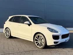 Weiß Gebraucht 2016 Porsche Cayenne Sport SUV | 34.500 €