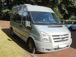 Grau Gebraucht 2010 Ford 300 Van / Kleinbus | 16.990 €