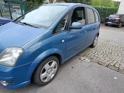 Blau Gebraucht 2009 Opel Meriva Innovation Van / Kleinbus | 3.990 € (Etwas zu teuer)