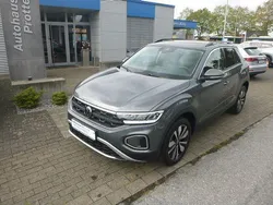 Grau Gebraucht 2024 VW T-Roc Move SUV | 28.390 € (Guter Preis)