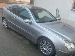 Gebraucht 2003 Mercedes C220 Coupé | 2.350 €