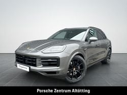 Grau Gebraucht 2025 Porsche Cayenne SUV | 113.790 € (Fairer Preis)