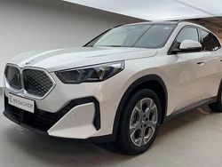 Mineralweiß metallic Neu 2025 BMW iX2 Shadowline SUV | 44.790 € (Fairer Preis)