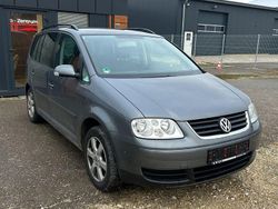 Grau Gebraucht 2004 VW Touran Trendline Van / Kleinbus | 1.290 € (Guter Preis)