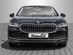 Ebony schwarz metallic Neu 2025 Skoda Superb Selection Kombi | 43.750 € (Fairer Preis)