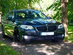 Grau Gebraucht 2011 BMW 530 M Performance Kombi | 8.900 € (Teuer)
