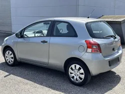Grau Gebraucht 2010 Toyota Yaris Kleinwagen | 4.200 € (Etwas zu teuer)