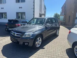 Grau Gebraucht 2011 Mercedes GLK200 SUV | 10.900 € (Fairer Preis)