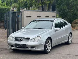 Silber Gebraucht 2001 Mercedes C200 Coupé | 2.499 € (Fairer Preis)