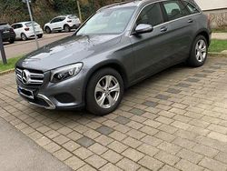 Grau Gebraucht 2016 Mercedes GLC220 SUV | 22.900 € (Fairer Preis)