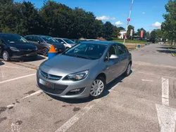 Silber Gebraucht 2015 Opel Astra Limousine | 5.750 € (Guter Preis)