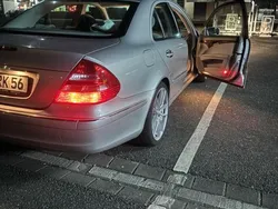Silber Gebraucht 2002 Mercedes 240 Limousine | 4.200 €