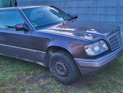 Violet Gebraucht 1993 Mercedes 190 Limousine | 2.799 €