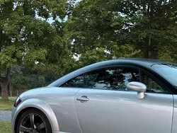 Silber Gebraucht 2000 Audi TT Coupé | 10.300 €