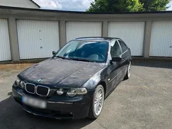 Schwarz Gebraucht 2004 BMW 316 Compact Kleinwagen | 2.800 €