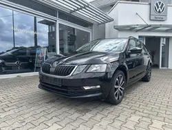 Schwarz Gebraucht 2020 Skoda Octavia Tour Kombi | 17.480 € (Guter Preis)