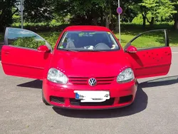 Rot Gebraucht 2005 VW Golf IV Trendline Limousine | 2.700 € (Fairer Preis)