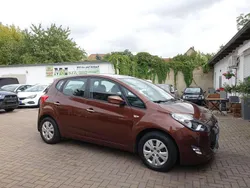 Hazel brown / met Gebraucht 2014 Hyundai ix20 Classic Van / Kleinbus | 5.500 € (Superpreis)