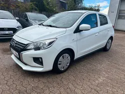 Weiß Gebraucht 2021 Mitsubishi Space Star Basis Kleinwagen | 7.990 € (Fairer Preis)