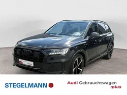 Mythosschwarz metallic Gebraucht 2023 Audi Q7 Competition SUV | 69.780 € (Guter Preis)