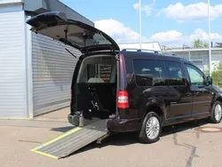 Schwarz Gebraucht 2012 VW Caddy Maxi Comfortline Van / Kleinbus | 21.989 €