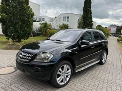Schwarz Gebraucht 2008 Mercedes ML320 Edition SUV | 8.500 € (Guter Preis)