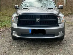 Grau Gebraucht 2011 RAM 1500 Abholung | 18.400 €