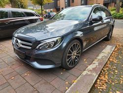 Grau Gebraucht 2016 Mercedes C300e Avantgarde Limousine | 10.900 € (Teuer)