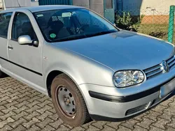 Silber Gebraucht 2002 VW Golf IV Limousine | 2.500 € (Etwas zu teuer)