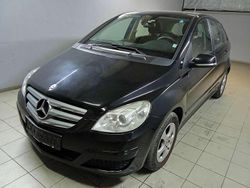 Kosmosschwarz metalliclack Gebraucht 2009 Mercedes B170 Van / Kleinbus | 1.900 € (Superpreis)