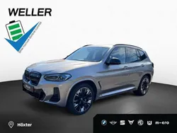 Kaschmirsilber (silber) Gebraucht 2022 BMW iX3 Shadowline SUV | 44.440 € (Fairer Preis)