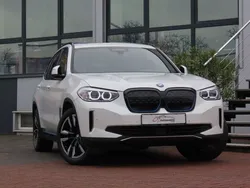 Weiß Gebraucht 2021 BMW iX3 Shadowline SUV | 29.900 € (Fairer Preis)