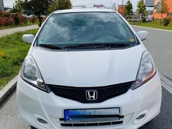 Weiß Gebraucht 2012 Honda Jazz Comfort Kleinwagen | 5.800 € (Etwas zu teuer)