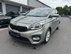 Silber Gebraucht 2017 Kia Carens Edition 7 Van / Kleinbus | 8.999 € (Fairer Preis)