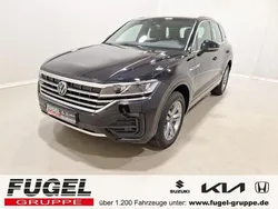 Deep black perleffekt Gebraucht 2021 VW Touareg R-line SUV | 41.899 € (Guter Preis)