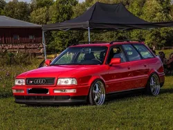 Rot Gebraucht 1997 Audi 80 Kombi | 17.900 €