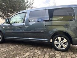 Grau Gebraucht 2010 VW Caddy Maxi Team Van / Kleinbus | 7.500 € (Fairer Preis)
