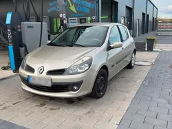 Braun Gebraucht 2006 Renault Clio II Kleinwagen | 4.299 € (Fairer Preis)