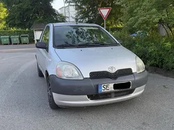 Silber Gebraucht 2003 Toyota Yaris Kleinwagen | 999 € (Fairer Preis)