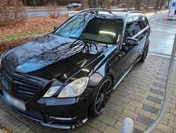 Schwarz Gebraucht 2012 Mercedes E500 Kombi | 19.500 €