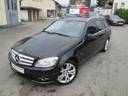 Obsidianschwarz metalliclack Gebraucht 2010 Mercedes C200 Kombi | 3.900 € (Guter Preis)