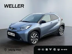 Grau Gebraucht 2024 Toyota Aygo Team Kleinwagen | 16.990 € (Fairer Preis)