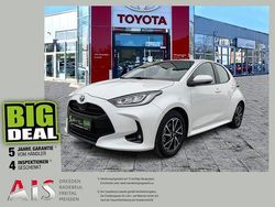 Platinum white pearl mc. Gebraucht 2022 Toyota Yaris Hybrid Team Kleinwagen | 18.490 € (Guter Preis)
