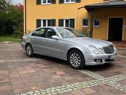Silber Gebraucht 2006 Mercedes E280 Limousine | 6.800 €