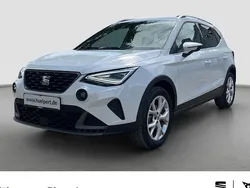 Weiß Gebraucht 2024 Seat Arona FR SUV | 23.498 € (Fairer Preis)