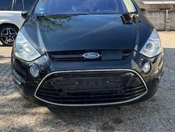 Schwarz Gebraucht 2014 Ford S-MAX Business Edition Van / Kleinbus | 4.690 € (Fairer Preis)