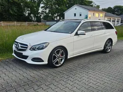 Weiß Gebraucht 2013 Mercedes E250 Kombi | 17.500 €