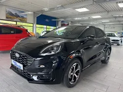 Obsidianschwarz Gebraucht 2024 Ford Puma ST-Line SUV | 28.440 € (Fairer Preis)