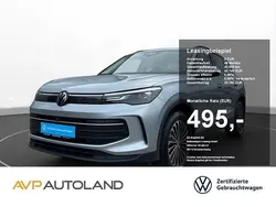 Oyster silver Gebraucht 2024 VW Tiguan Life SUV | 42.140 € (Superpreis)