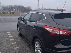Violet Gebraucht 2014 Nissan Qashqai SUV | 8.950 € (Guter Preis)